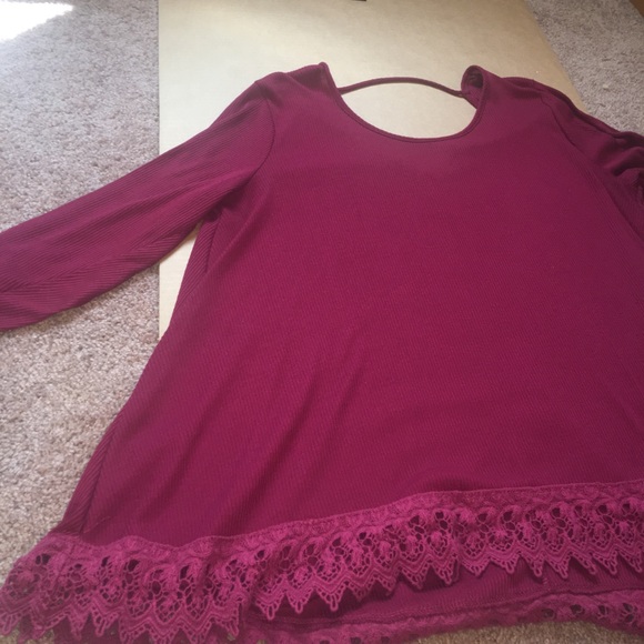 Maurice’s Maroon Shirt - Picture 1 of 3